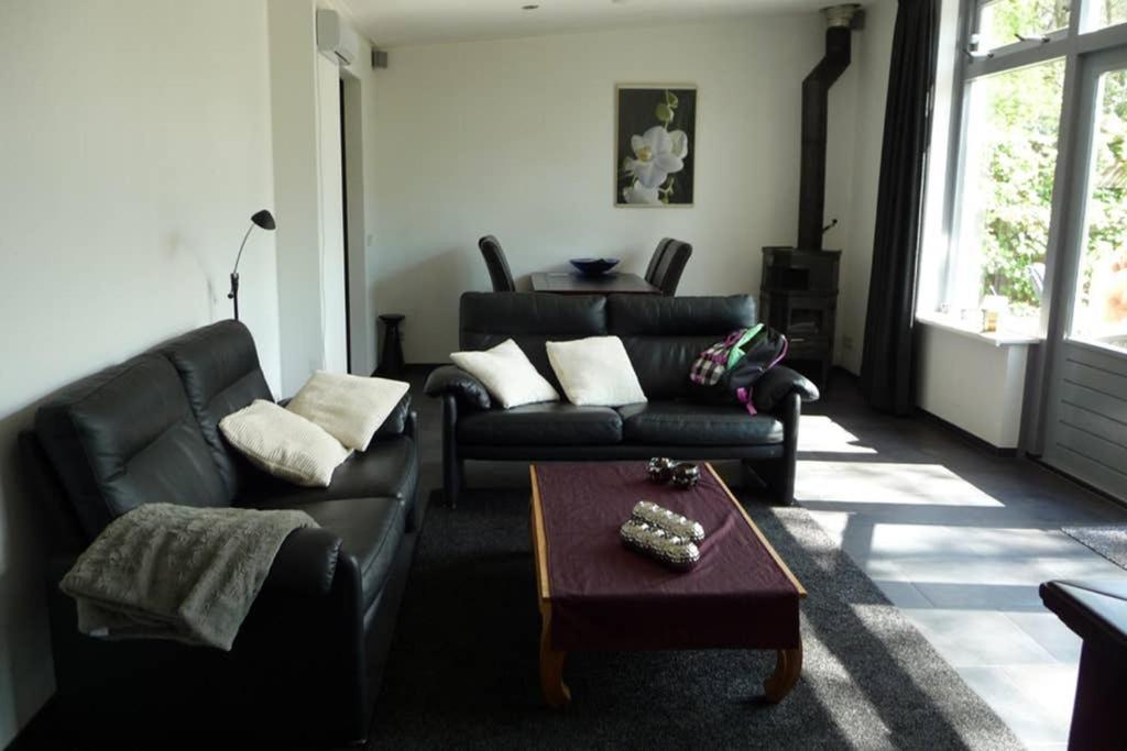 Luxe Recreatiebungalow 젤험 외부 사진